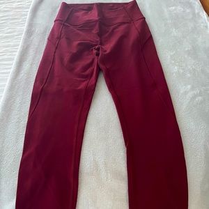 lululemon in movement leggings 25” size 6